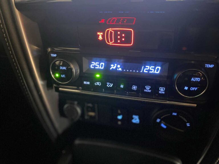 15d61b7f-984b-4dd6-baab-ba37235efb18