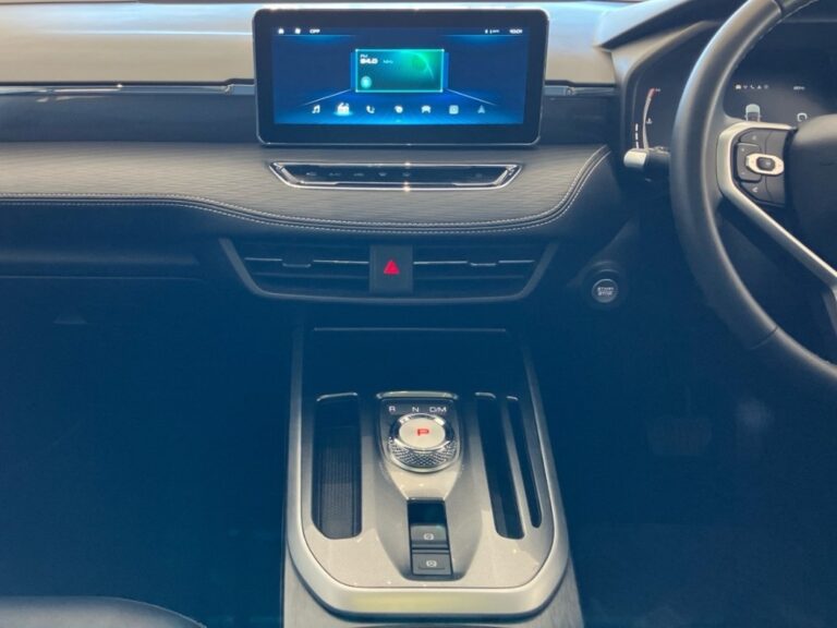 3f8dd7f6-35b6-4897-b28a-33e73159144a