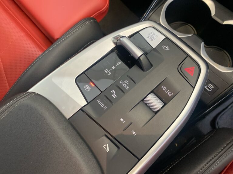 0ad65a6b-68eb-4561-9167-36410086782b