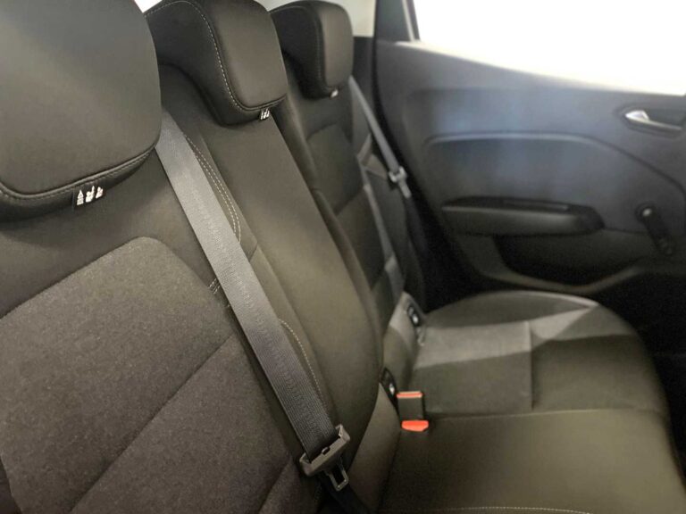 0f5b36b5-0f98-49e8-8359-1906c2f98851