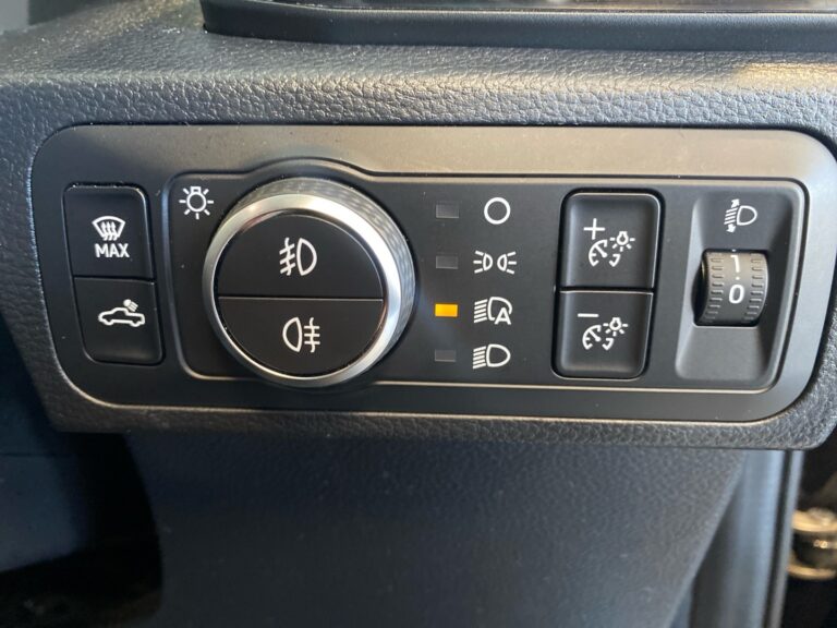 6a0e7bcf-9651-4b72-99f7-93e34e2d8569