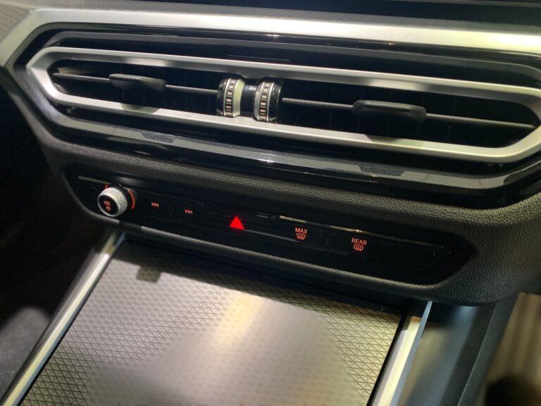 6eea1e04-8dea-42fb-9f85-d6636a94daa2