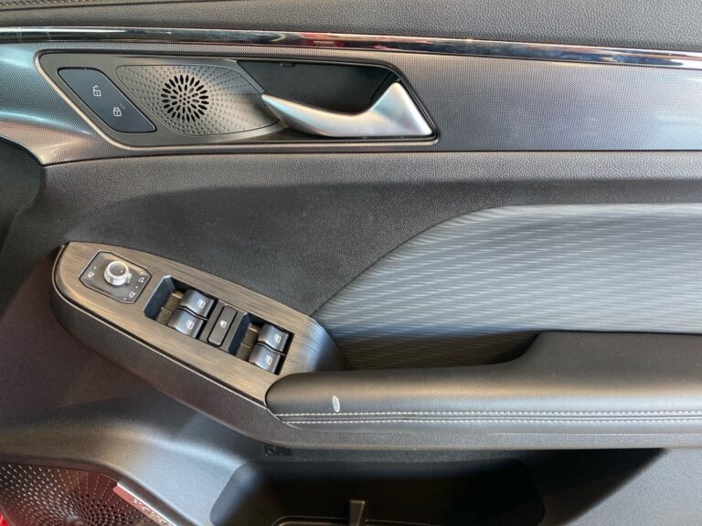 cc22e8b8-ba86-4eb6-b928-12fbe08e02db