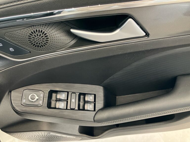 d20f2f27-1725-4bab-882b-75ebee4a4c2b