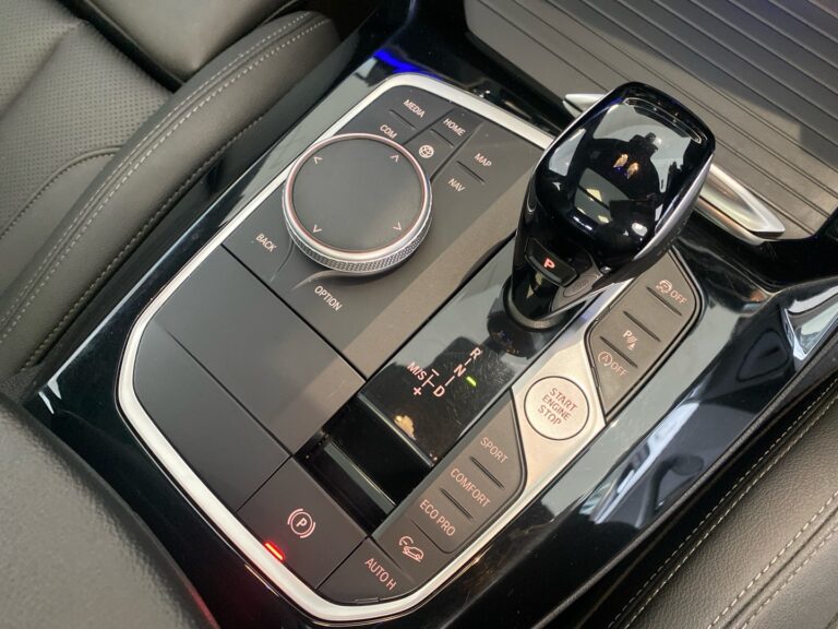 dee5345b-1767-4fe3-abe8-9a44394feda7