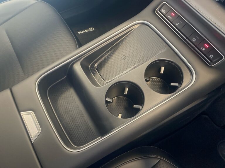 eebf92d7-4528-4e78-8e7e-35ca75a9c80f